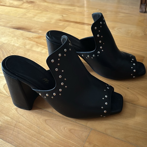 L’intervalle heels - Picture 3 of 5